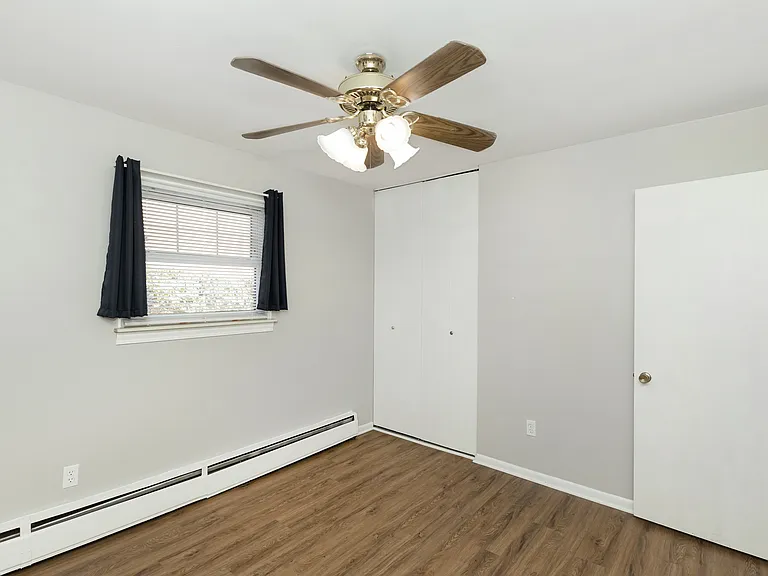 2817 W Thirteen Mile Rd — Photo 16