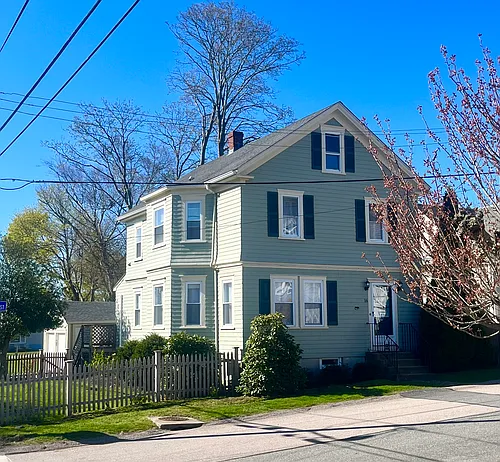 16 Robinson St Photo 1