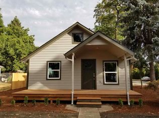 1104 N 3rd St, Woodburn, OR 97071