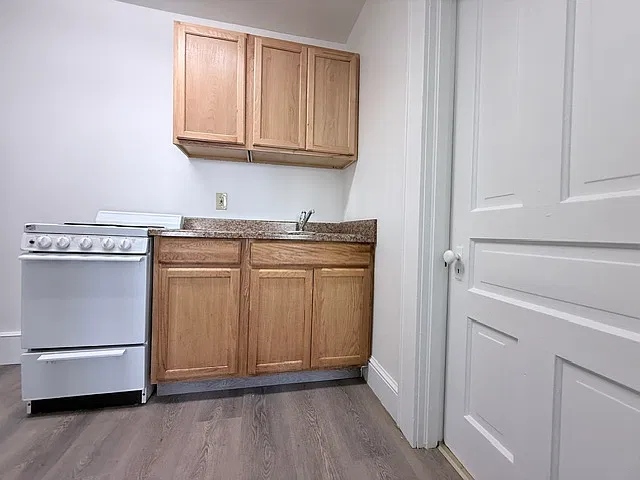1 bed, 450 sqft, $800 — Photo 2
