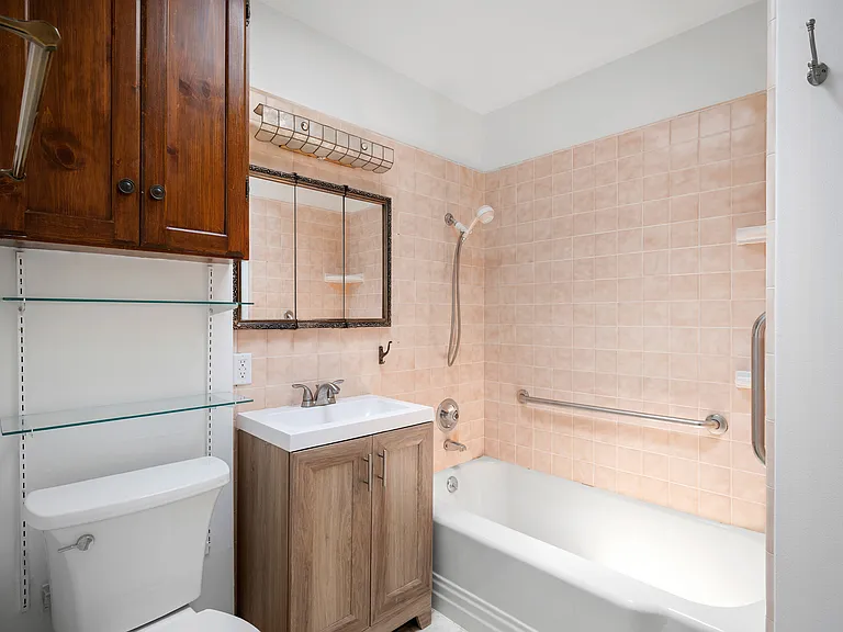 331 Cornell Dr #337 — Photo 16