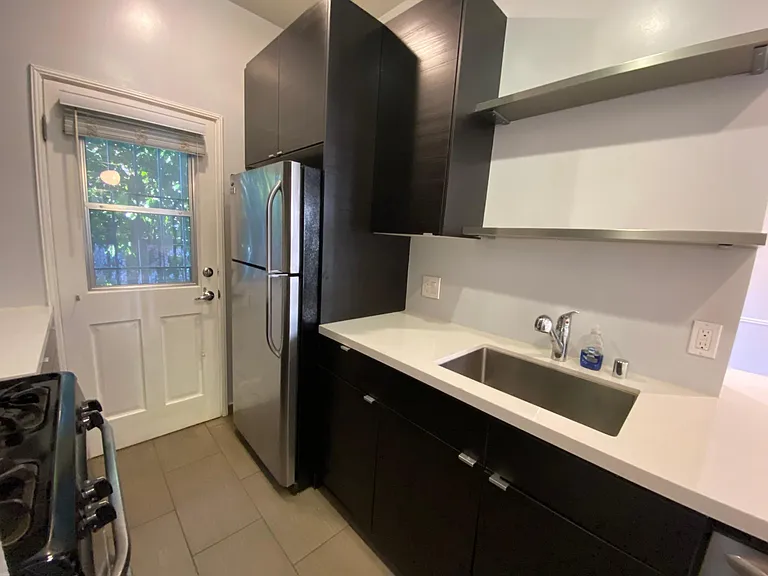 642 N Gardner St #644-1/2 — Photo 6