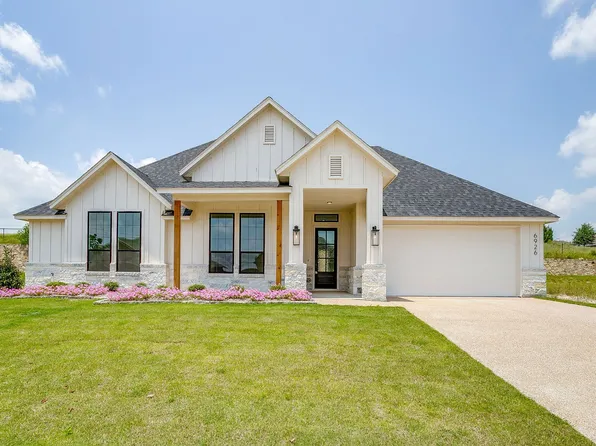6926 Trail Rock Dr, Benbrook, TX 76126