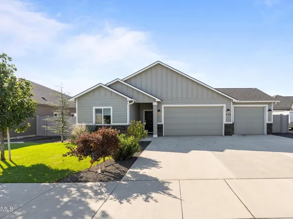 208 Bratton St, Prosser, WA 99350
