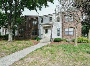 39 Wellington Dr #39, Farmington, CT 06032