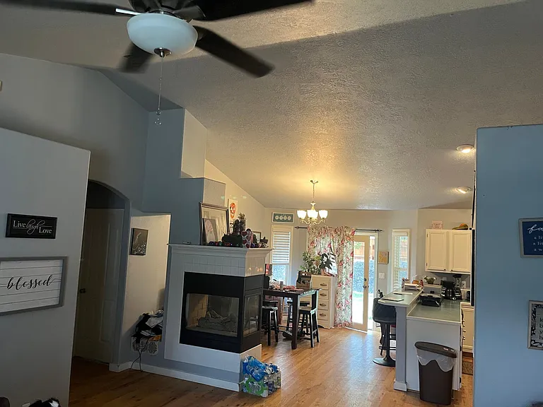 1747 N Eagle Creek Way — Photo 6