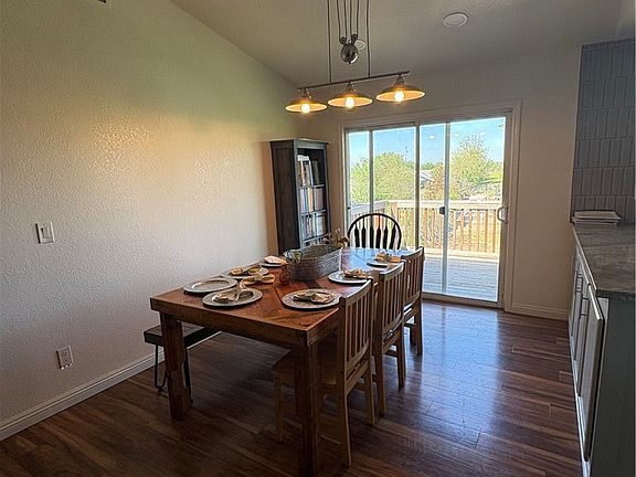 5th image of 8199 Plane View Pl