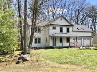 43 Ice Pond Dr, Northampton, MA 01062