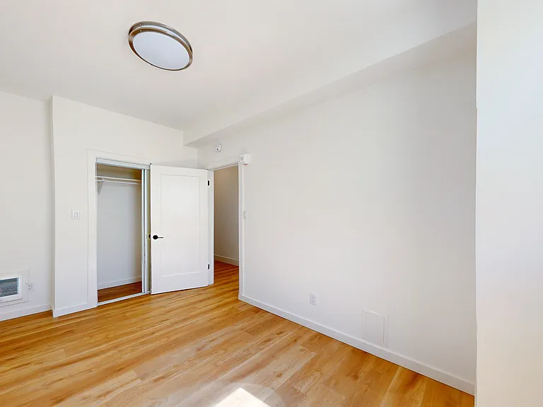 3101 Gough St #206 — Photo 11