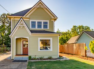 239 Cherry Ct, Cottage Grove, OR 97424