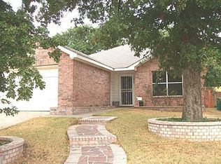 1472 Hedgewood Trl, Fort Worth, TX 76112