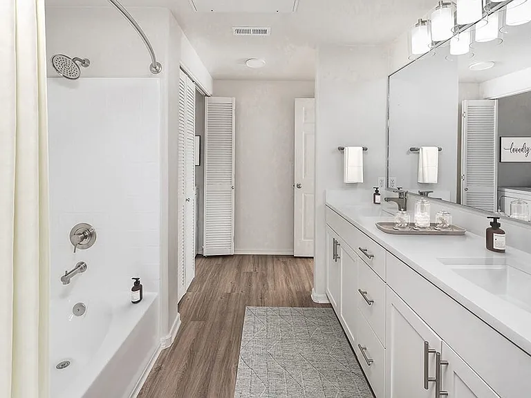 Vintara Apartments — Photo 5