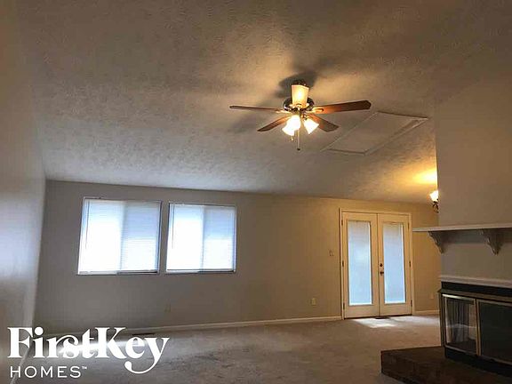 3rd image of 5635 Liberty Creek Dr E