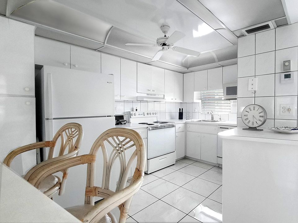 1st image of 381 S HollybrookDrive #204