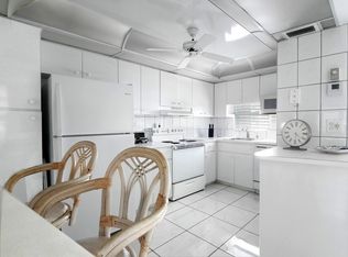 381 S Hollybrook Dr APT 204, Hollywood, FL 33025
