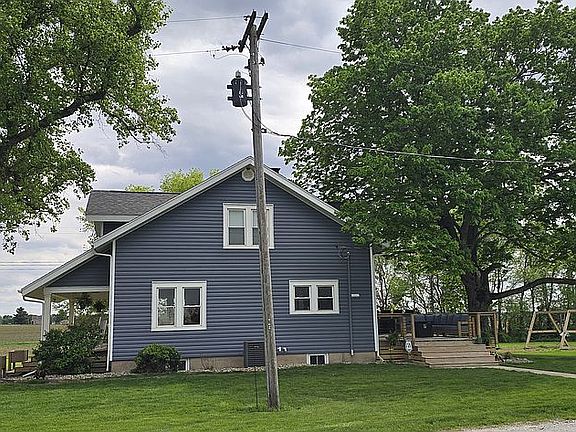 4th image of 6121 Nevada Rd