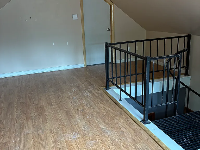 1230 Thorn St #2 — Photo 11