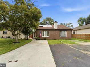 9209 Hegerman St, Philadelphia, PA 19114