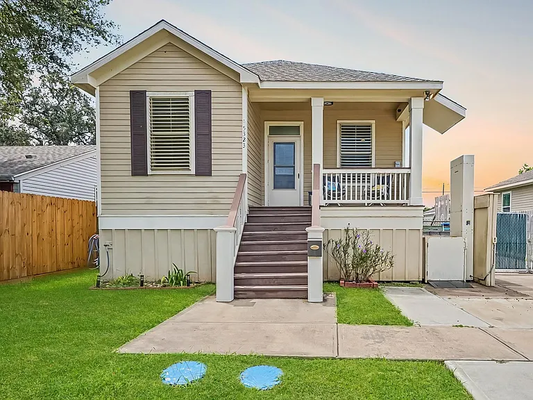 5323 Menard Ave — Photo 1