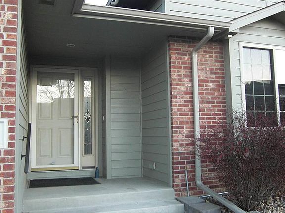 2nd image of 5204 S Willow Brook Pl