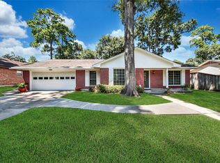 1008 Holly Dr, Conroe, TX 77301