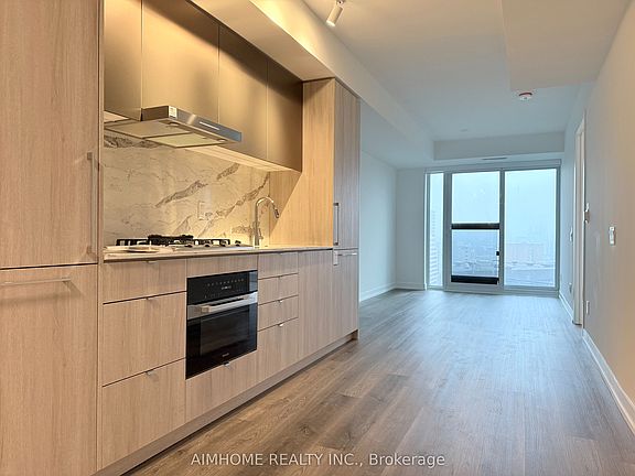 3rd image of 771 Yonge St #1606
