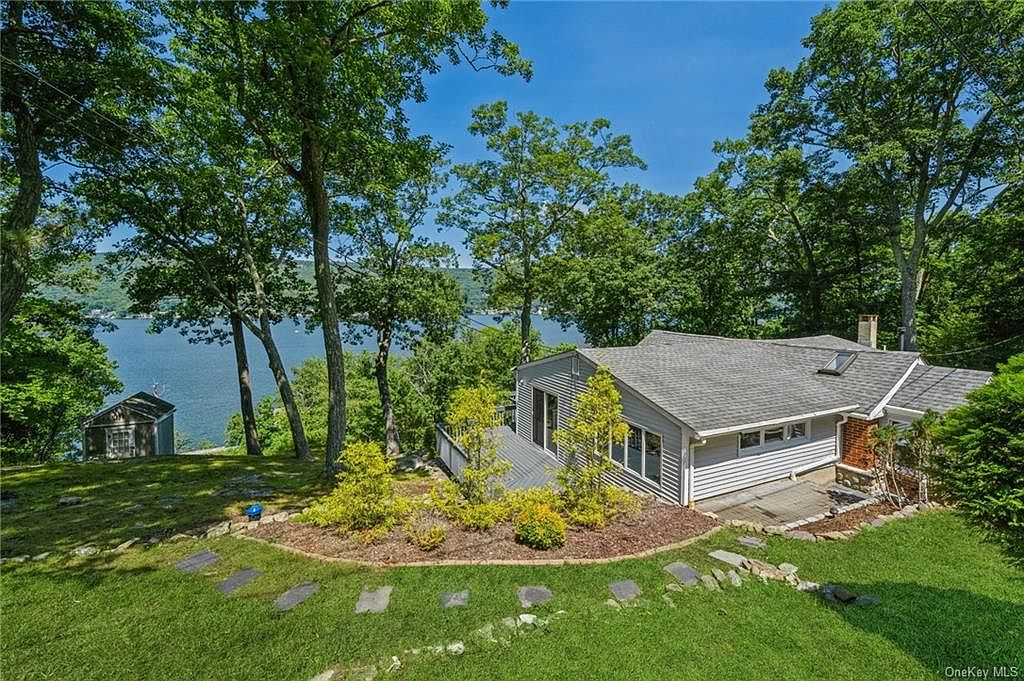 67 Bluff Avenue, Greenwood Lake, NY 10925 Zillow