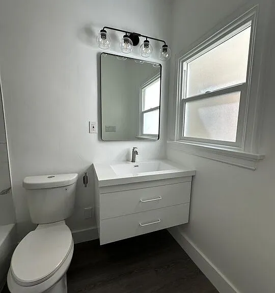 856 S Gramercy Pl — Photo 15