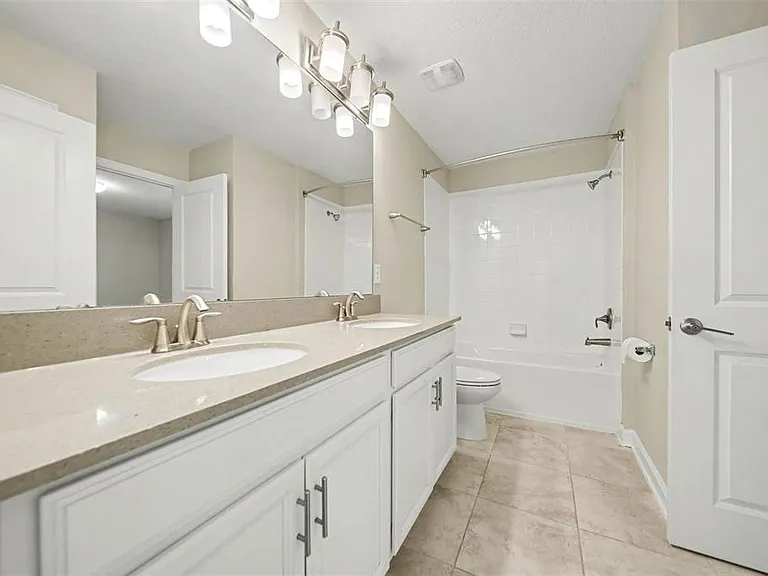 11118 Longleaf Woods Dr — Photo 25