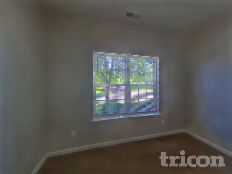 955 Ashland Ave — Photo 11