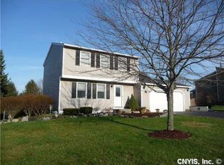 107 Pinafore Dr, Camillus, NY 13031
