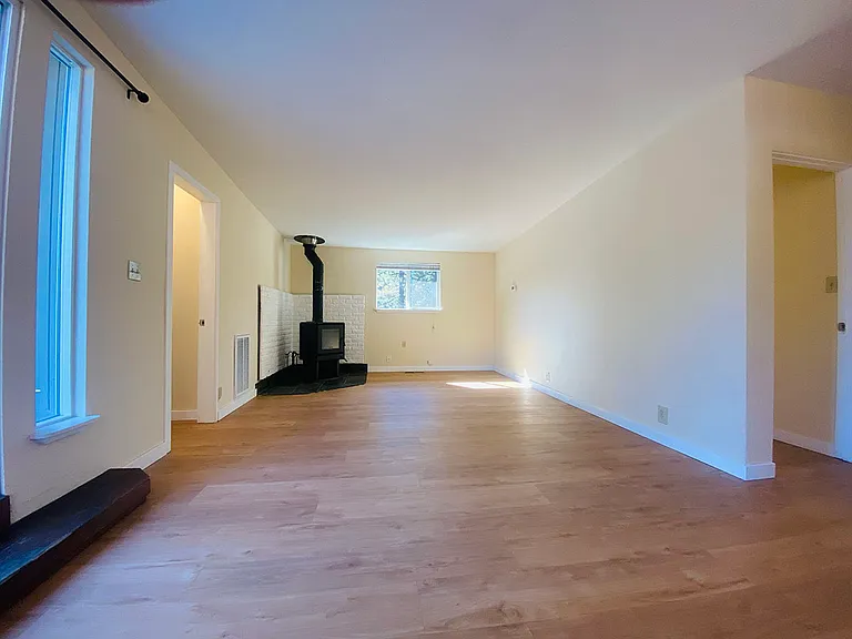 675 Bear St — Photo 3