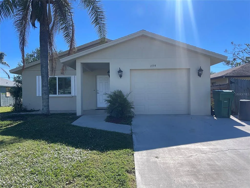 2 bed, 2.0 bath, 1089 sqft, $2,650 — Photo 1