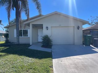 1774 Mova St, Sarasota, FL 34231