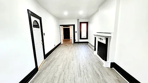 328 W Greenwich St #A-1 Photo 1