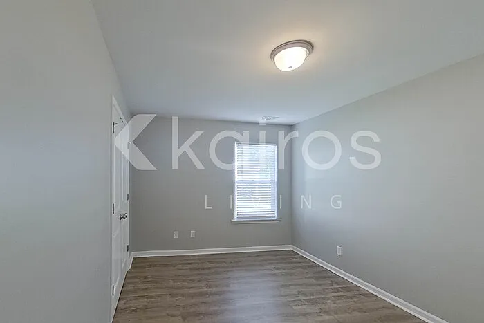 102 Saint Matthew Way — Photo 12
