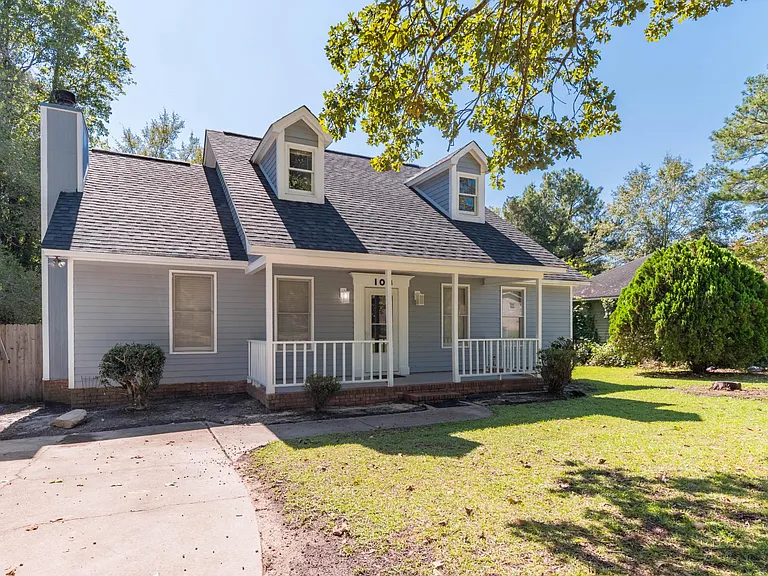 108 Dutch Dr — Photo 2