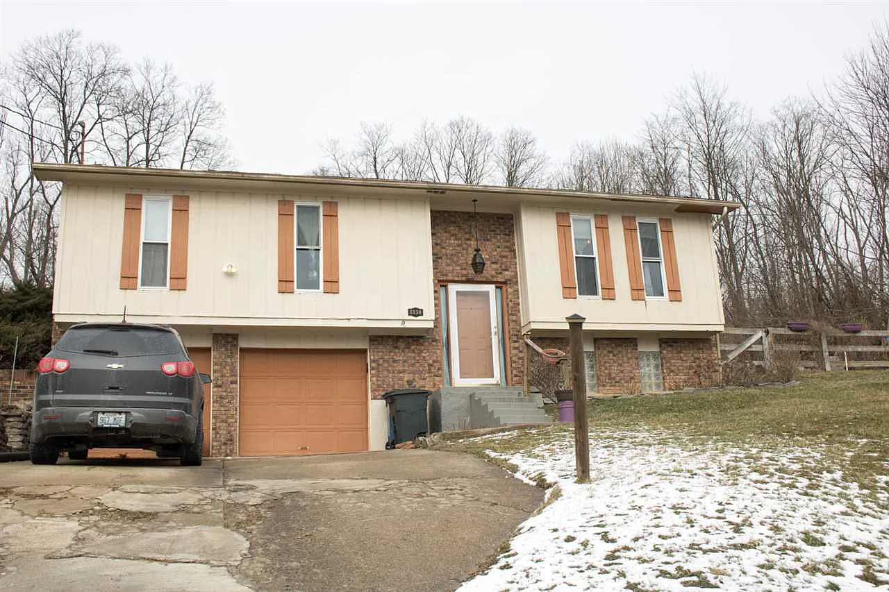 3330 Sycamore Tree Ln photo 1