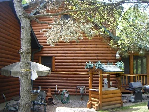 Tiki Bar/Fire Pit Area