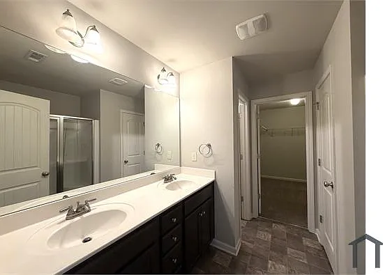 1096 Glenwyck Dr — Photo 25