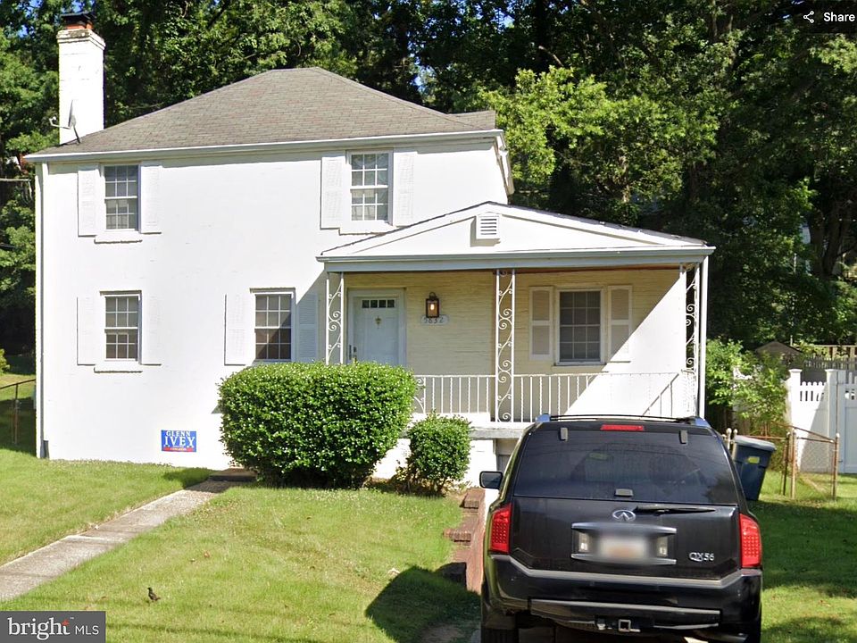 1st image of 5832 Carlyle St