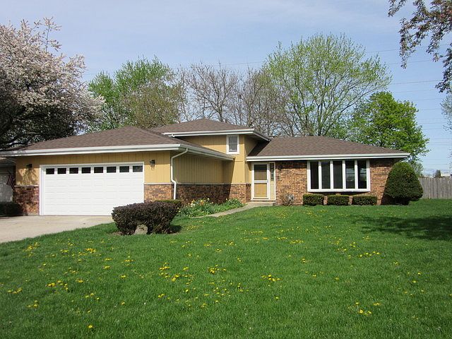 1st image of 15132 S Thomas Ct