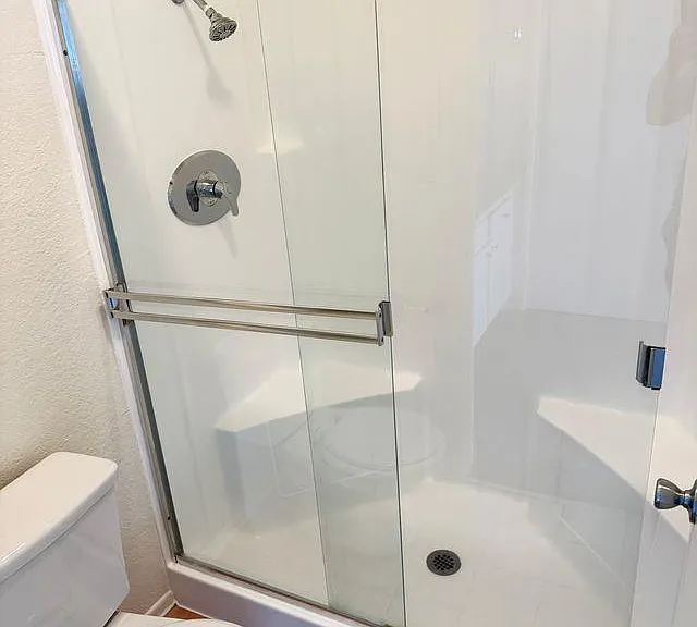18144 Burbank Blvd #203 — Photo 30