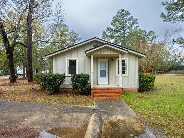 6 Country Squire Ct — Photo 4