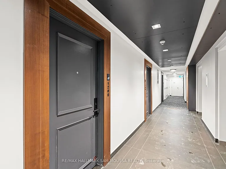 255 Bay St #1208 — Photo 8
