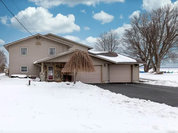 6405 Long Point Rd, Brewerton, NY 13029