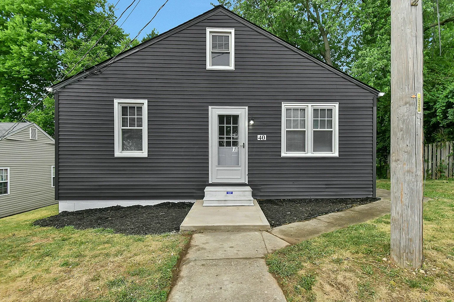 40 Williams St photo 1