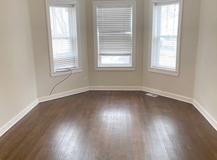 3711 N Hoyne Ave #1F, Chicago, IL 60618