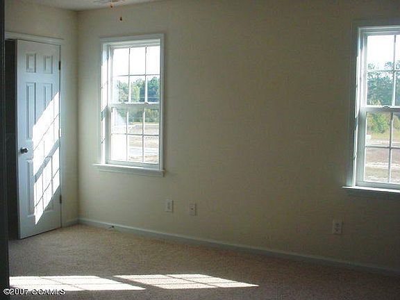 5th image of 107 BLUEBIRD LANE