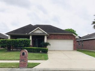 5302 Nautilus Ln, Baytown, TX 77521